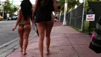 بانوی موهای کوتاه Busty هنگام پول درآوردن به یک دوست ، یکی از اعضای فیس تلگرام فیلم های سکسی بوک را در یک ماندا گرفت