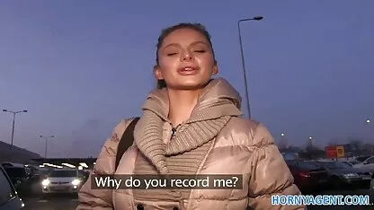 عضو برای سکس کانال تلگرام کمک به او!