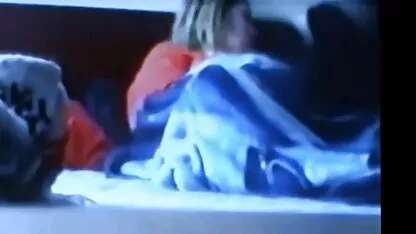 بلوند شلوغ خانم معشوقه می شود و عکسهای سکسی تلگرام سه نفری را با او و دوست پسرش ترتیب می دهد